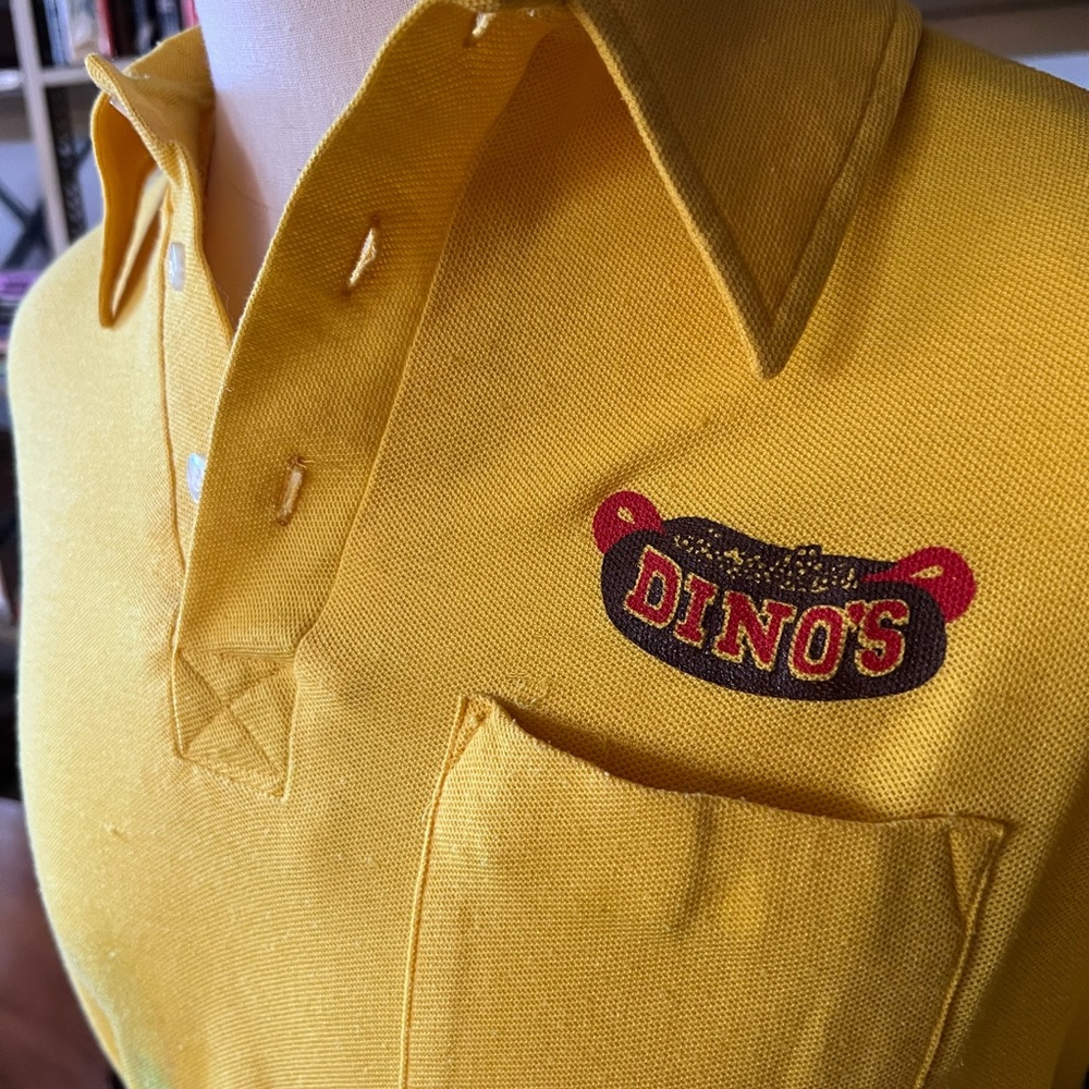Vintage “Dinos” restaurant polo